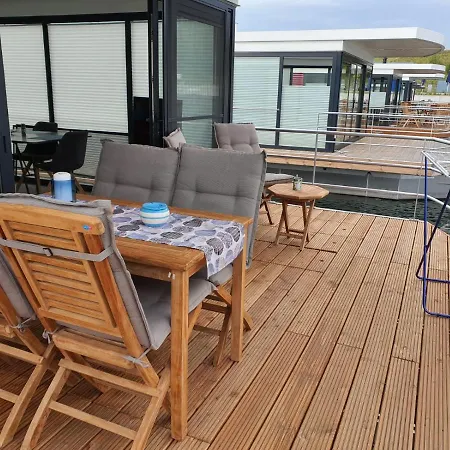 Hausboote Marina Braunsbedra Villa Exterior photo