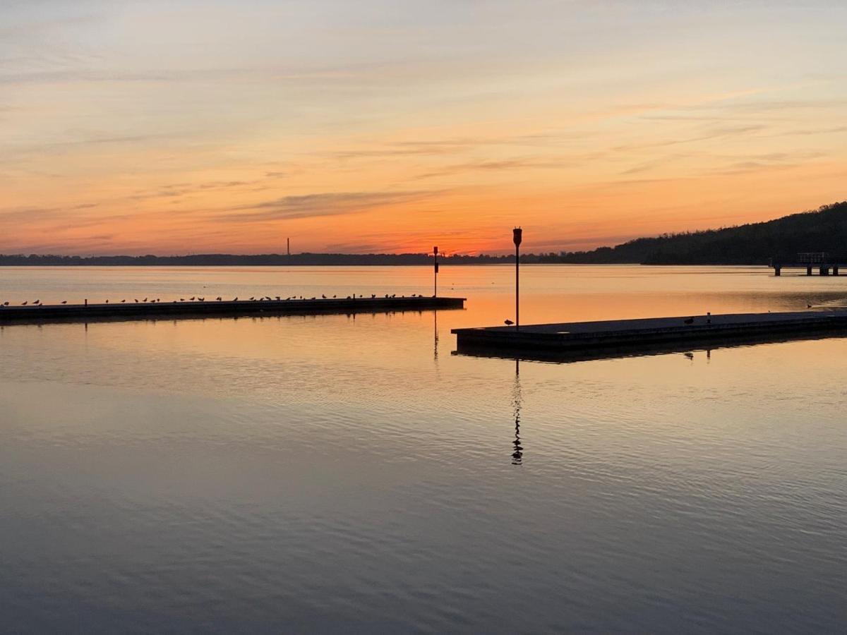 Hausboote Marina Holiday home Braunsbedra