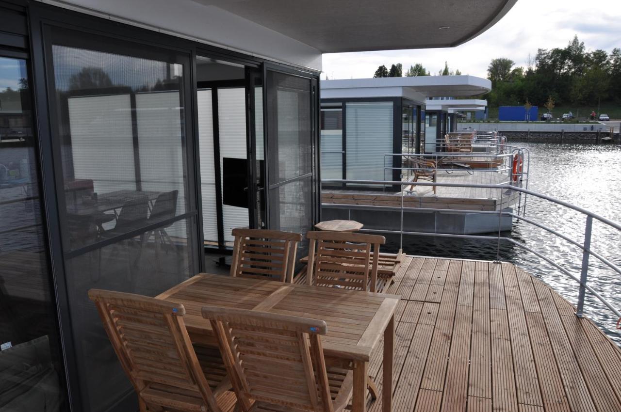 Holiday home Hausboote Marina