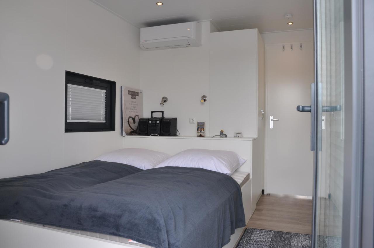 Hausboote Marina Holiday home Braunsbedra