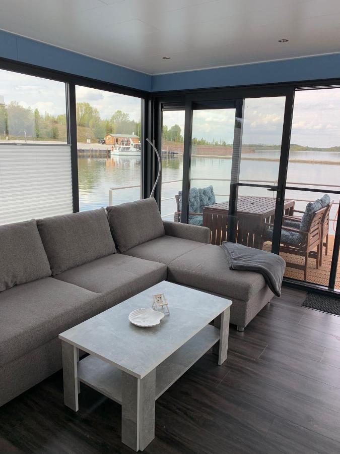 Hausboote Marina Holiday home *