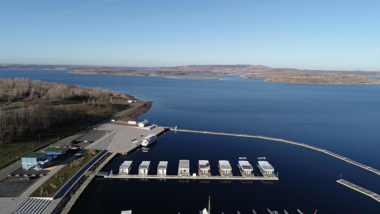 Hausboote Marina *