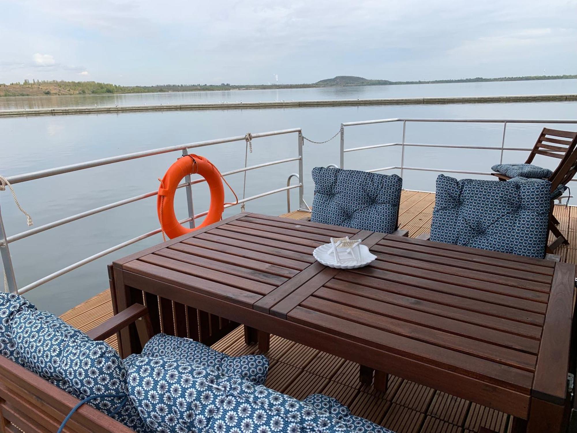 Holiday home Hausboote Marina Braunsbedra